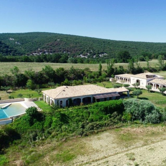  Midimas Immo : Domaines / Propriétés | GOUDARGUES (30630) | 300 m2 | 2 808 000 € 