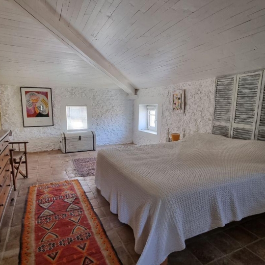  Midimas Immo : Domaines / Propriétés | GOUDARGUES (30630) | 220 m2 | 799 000 € 