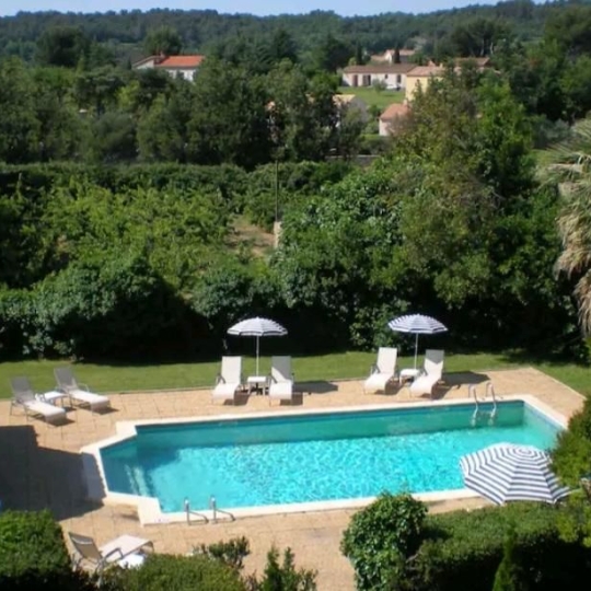  Midimas Immo : Domaines / Propriétés | UZES (30700) | 630 m2 | 1 138 000 € 