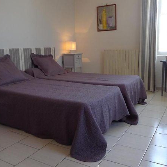  Midimas Immo : Domaines / Propriétés | UZES (30700) | 630 m2 | 1 138 000 € 