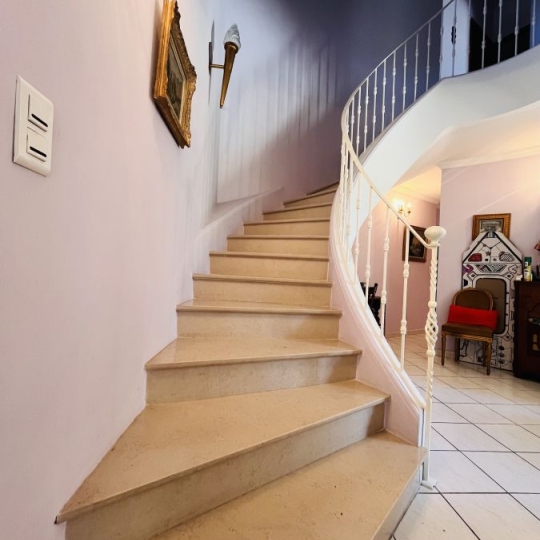  Midimas Immo : Maison / Villa | BAGNOLS-SUR-CEZE (30200) | 168 m2 | 350 000 € 