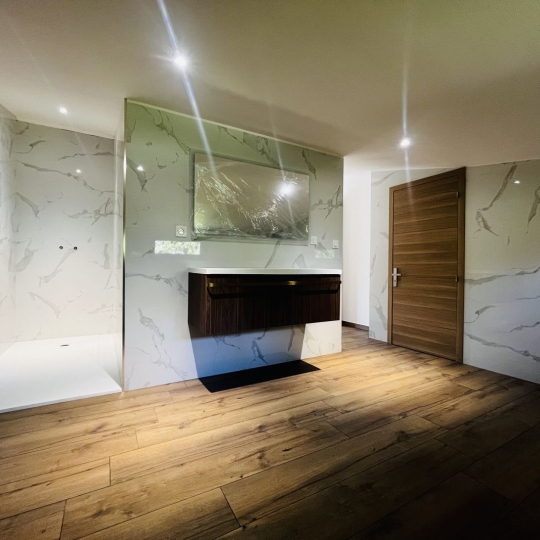  Midimas Immo : Maison / Villa | LAUDUN-L'ARDOISE (30290) | 253 m2 | 545 000 € 