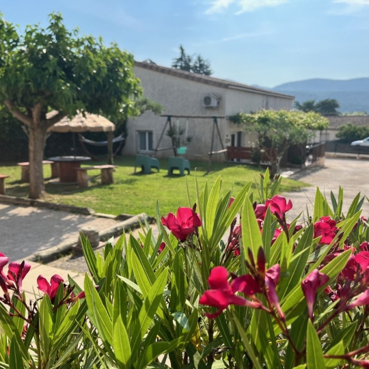  Midimas Immo : Domaines / Propriétés | VALLON-PONT-D'ARC (07150) | 719 m2 | 1 040 000 € 