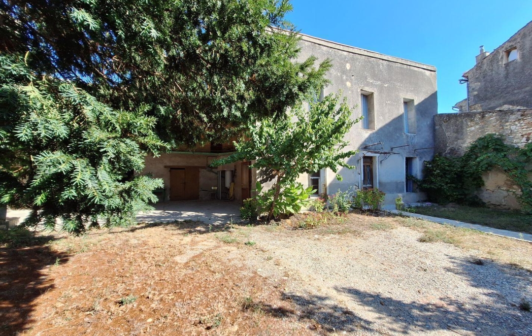 Midimas Immo : Maison / Villa | UZES (30700) | 300 m2 | 237 000 € 