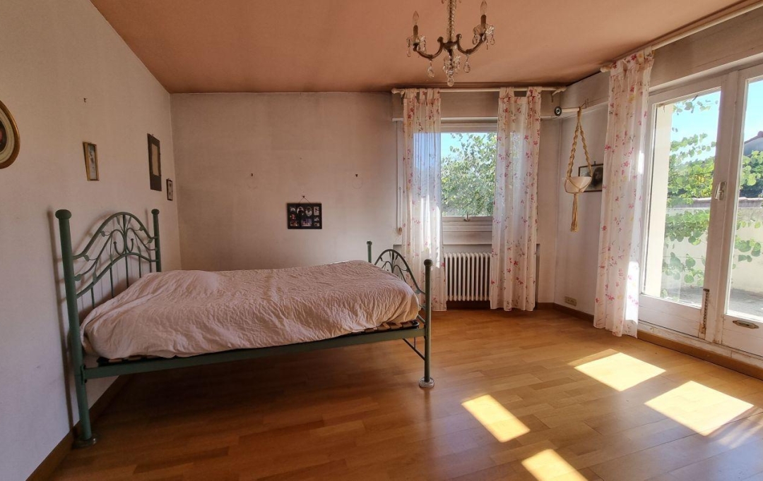 Midimas Immo : Maison / Villa | VILLENEUVE-LES-AVIGNON (30400) | 245 m2 | 700 000 € 