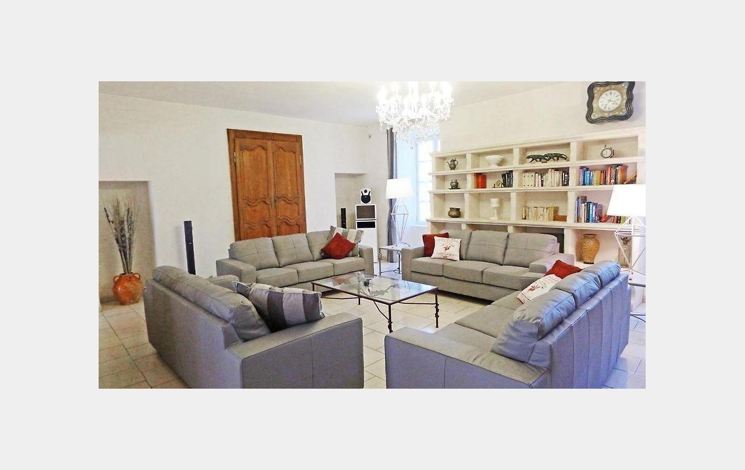 Midimas Immo : Domaines / Propriétés | UZES (30700) | 630 m2 | 1 138 000 € 