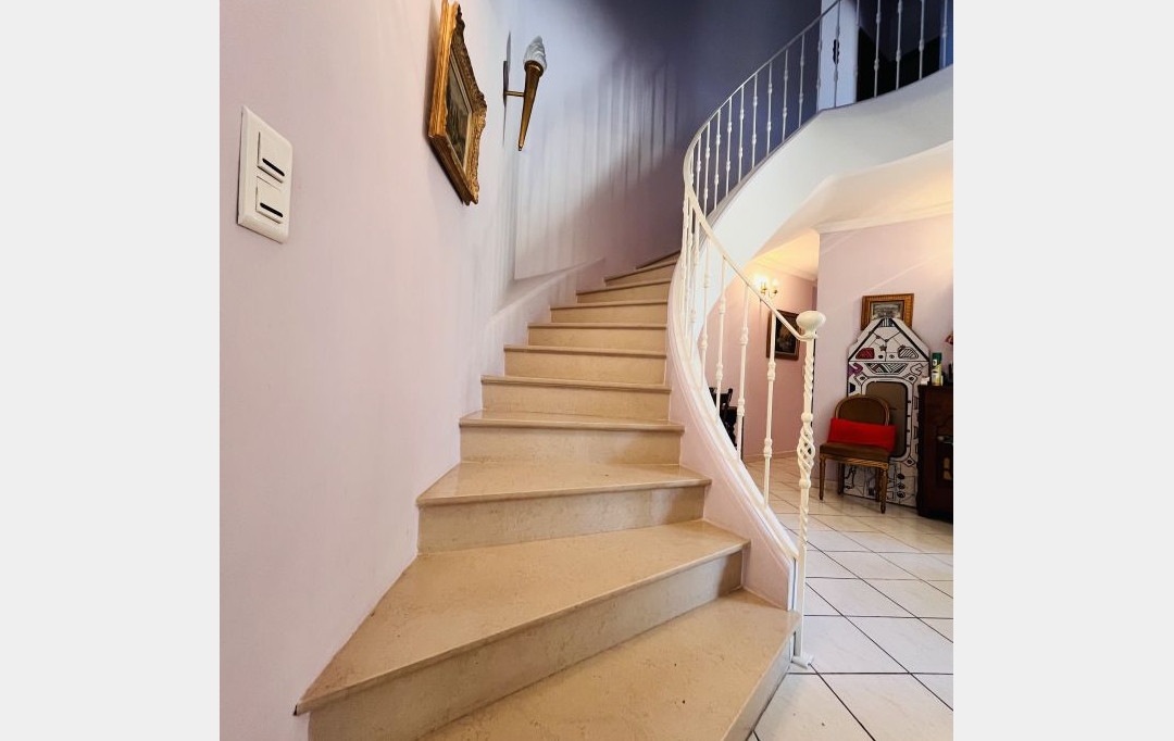 Midimas Immo : Maison / Villa | BAGNOLS-SUR-CEZE (30200) | 168 m2 | 350 000 € 