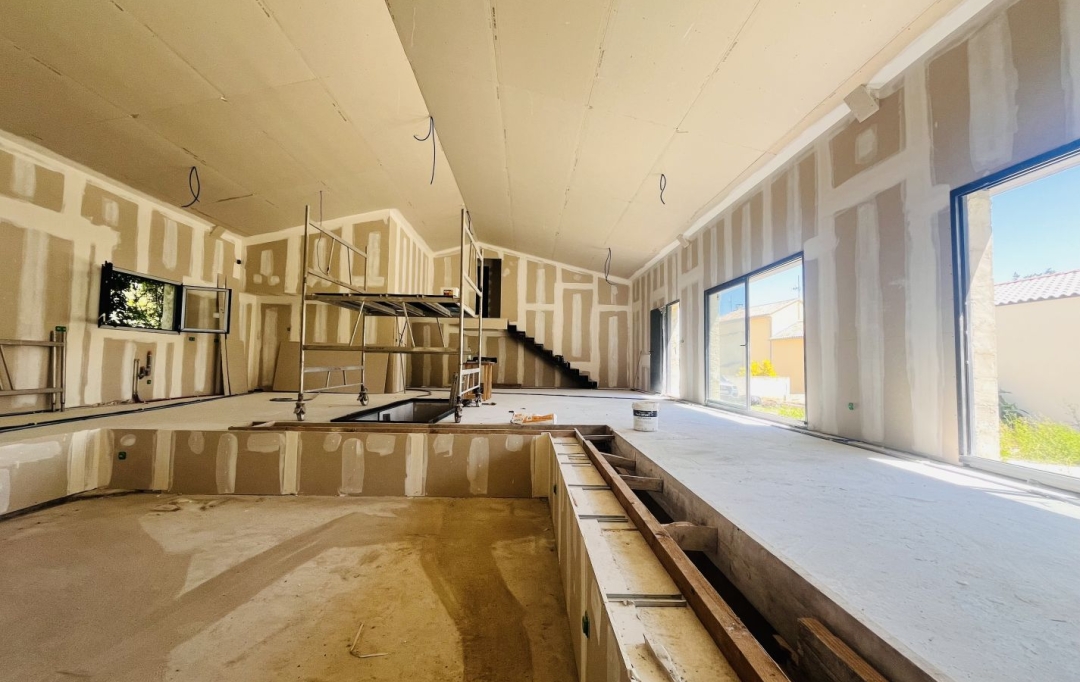 Midimas Immo : Maison / Villa | LAUDUN-L'ARDOISE (30290) | 253 m2 | 308 850 € 