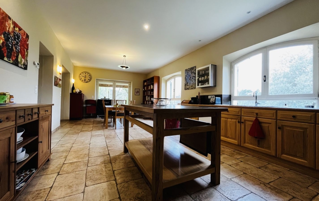 Midimas Immo : Domaines / Propriétés | GOUDARGUES (30630) | 188 m2 | 625 000 € 