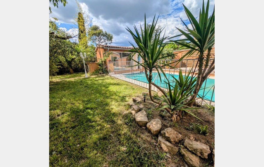 Midimas Immo : Maison / Villa | TRESQUES (30330) | 240 m2 | 609 000 € 