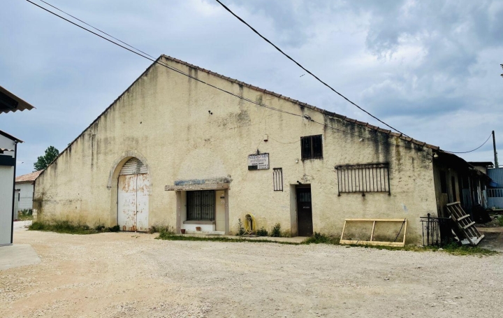 Immeuble BAGNOLS-SUR-CEZE 850 m2 269 000 € Immeuble BAGNOLS-SUR-CEZE 850 m2 269 000 €