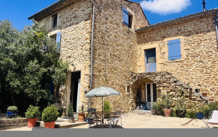 Maison UZES 112 m2 360 000 € Maison UZES 112 m2 360 000 €